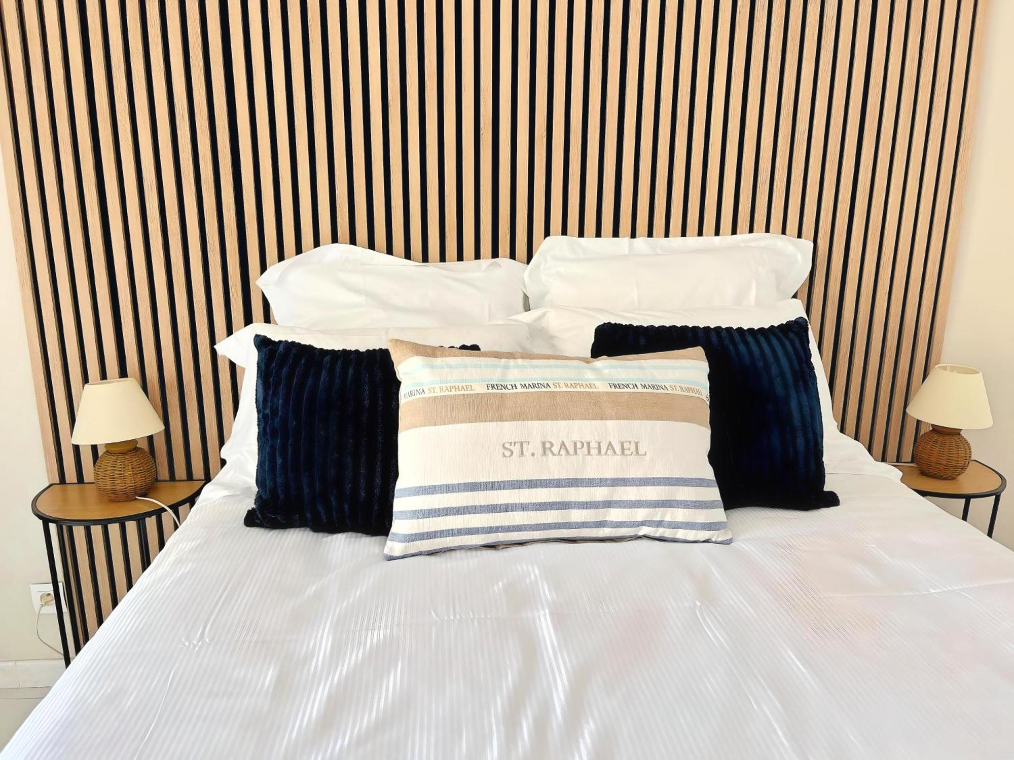 Les Studios Famandiers Saint-Raphaël Extérieur photo